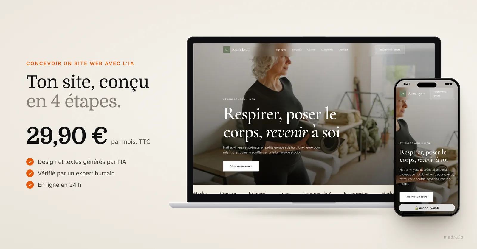Site de studio de yoga conçu avec l'IA par madra, affiché sur ordinateur et iPhone
