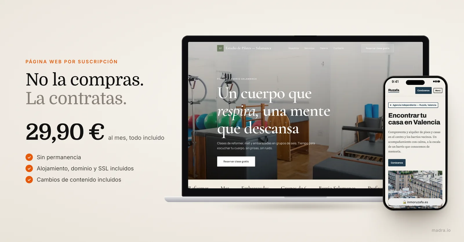 Web de estudio de pilates en un portátil y web de inmobiliaria en un iPhone, página web por suscripción desde 29,90 €/mes
